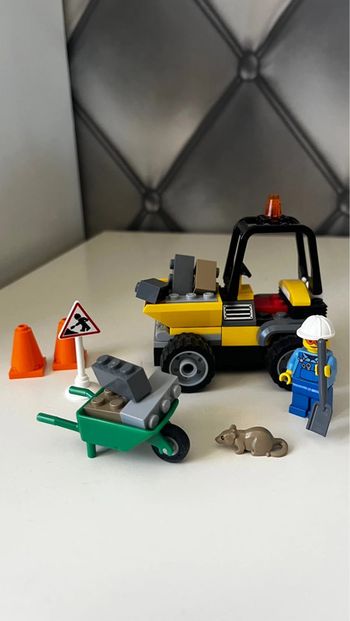 Lego 60284 le camion de chantier