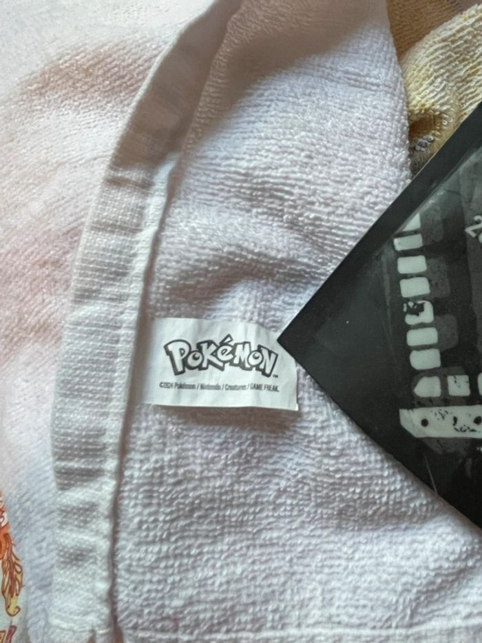 Serviette de plage Pokémon Pokeball Pikachu - photo numéro 2