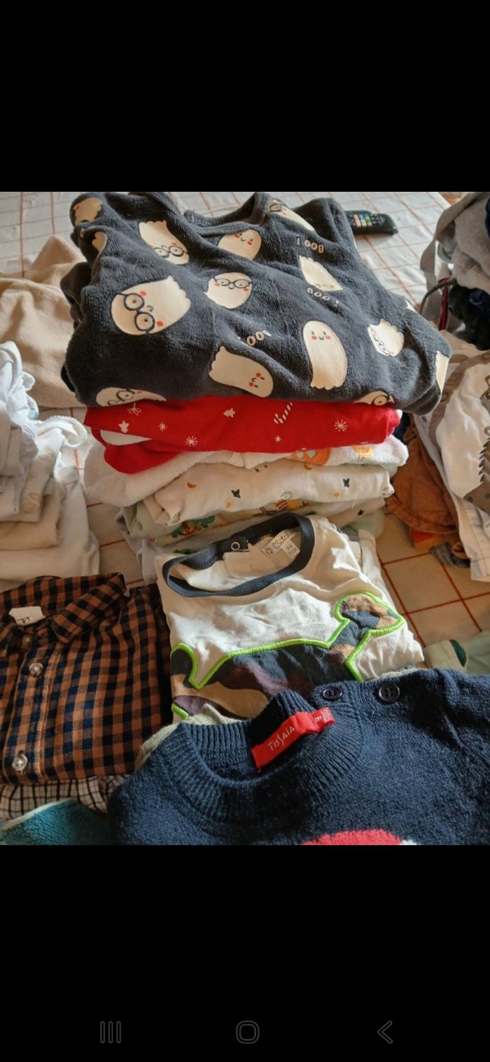 Lot 69 vêtements 9 mois - photo numéro 3