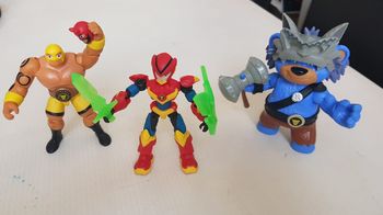 Figurines