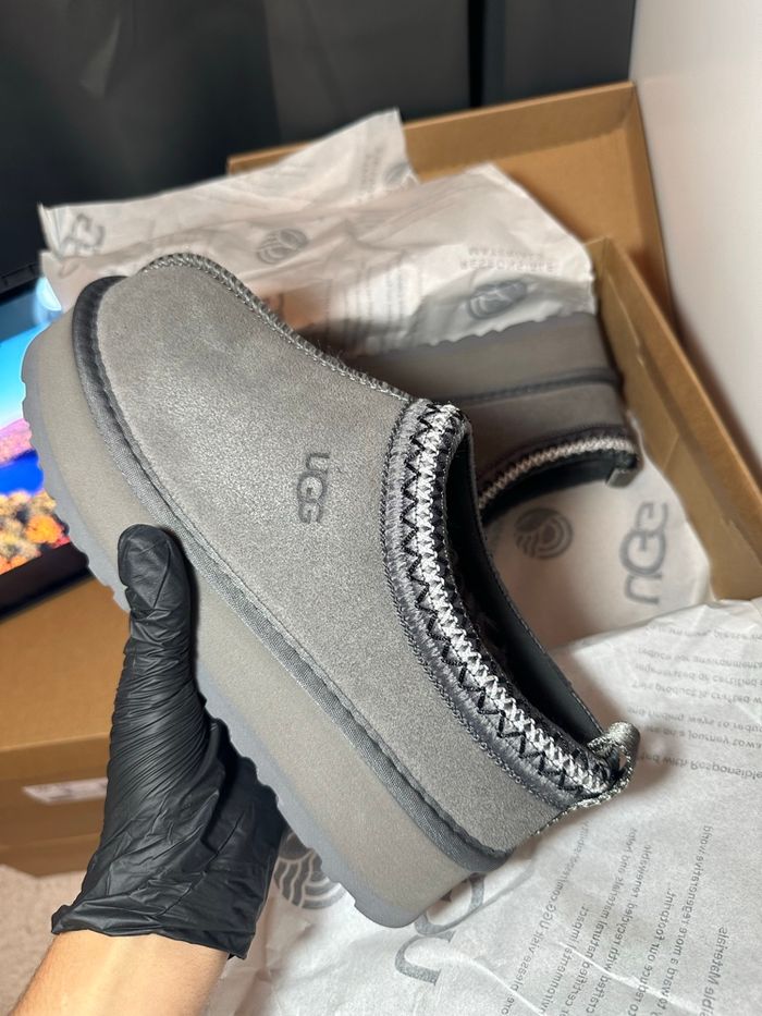 UGG tazz II Sabot - Couleurs grise