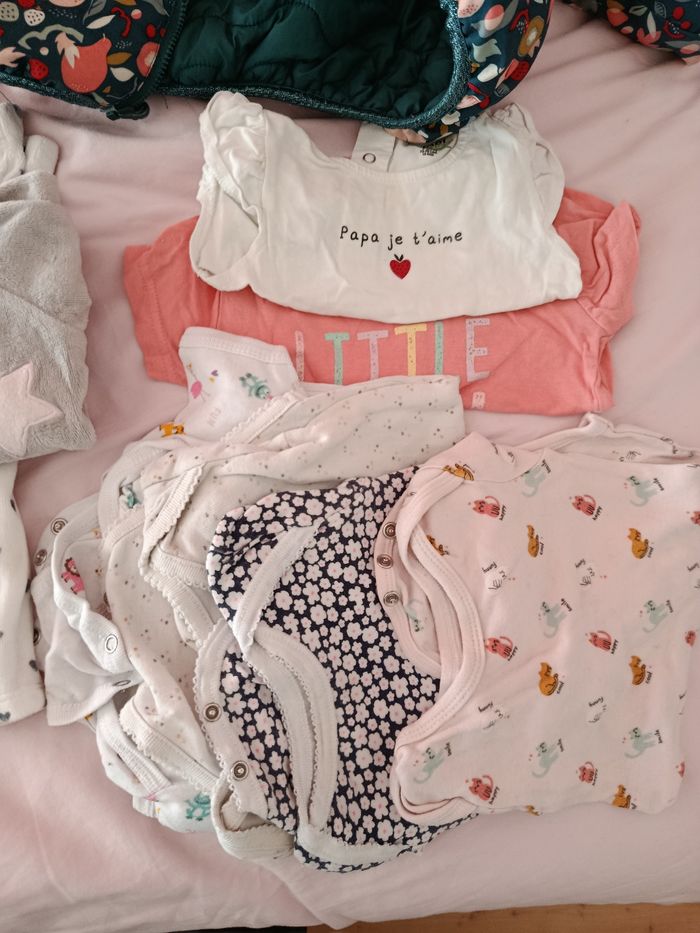 Lot vêtements fille 12 mois - photo numéro 6
