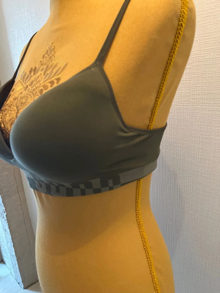 Soutien gorge de sport - photo numéro 2