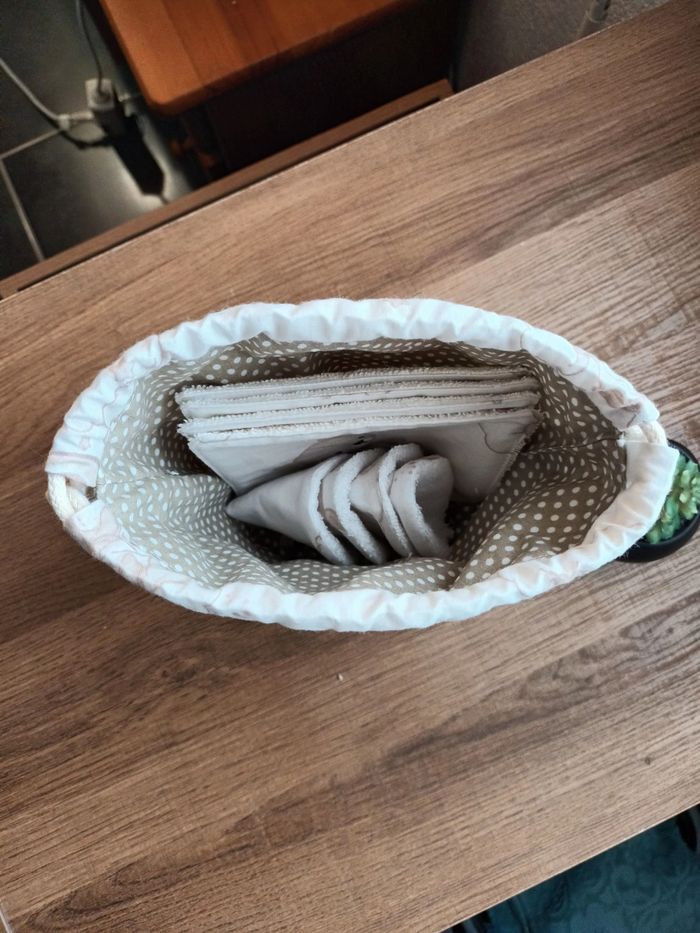 Pochon + debarbouillette + cône pare-pipi - photo numéro 5