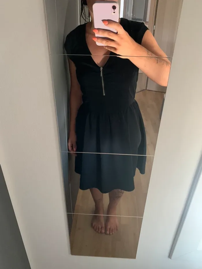 Robe noire - photo numéro 7
