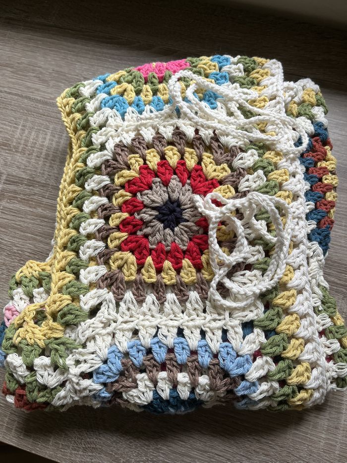 gilet au crochet granny square, veste bohème, cardigan au crochet - photo numéro 2