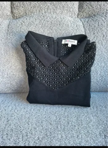 Haut pull t shirt manches longues noir ajouré liserés doré col Claudine col polo noir Morgan