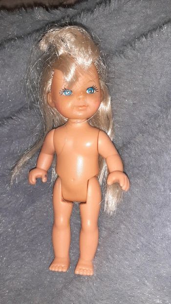 Poupée style barbie