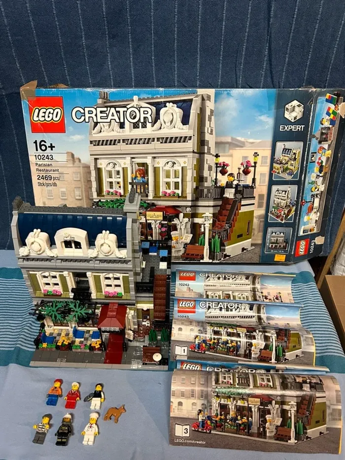 Lego Creator Le restaurant Parisien 10243