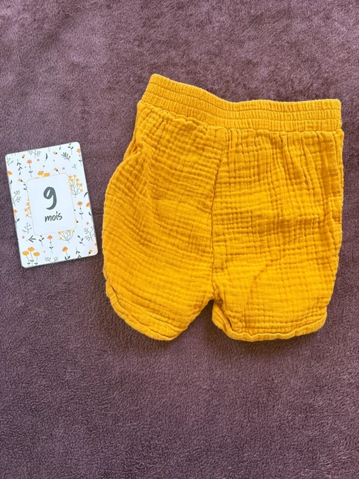 Ensemble t-shirt & short taille 9 mois - photo numéro 6