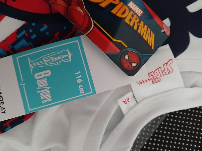 Tee-shirt Spiderman neuf avec étiquettes 6 ans - photo numéro 5