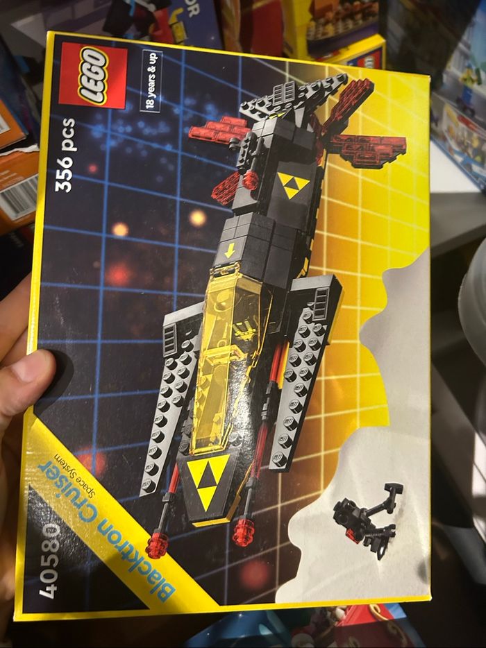 Lego Vaisseau spatial Blacktron 40580