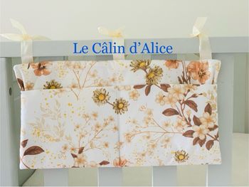 🧸 Range doudou bébé – organisateur de lit fait main – cadeau naissance original