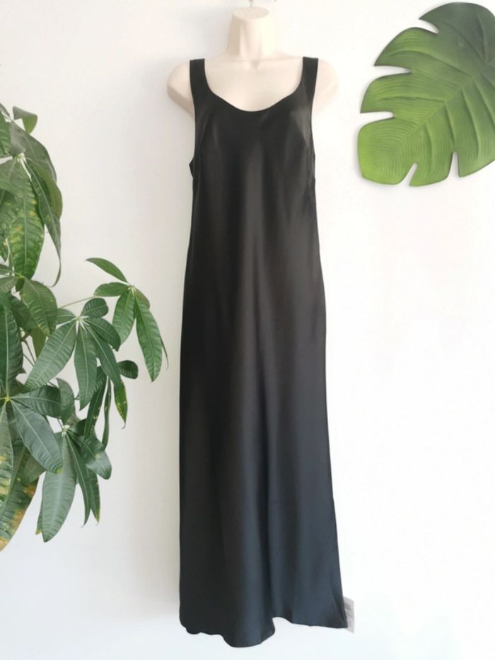 Robe longue noire satin Asos Taille 40 - photo numéro 6