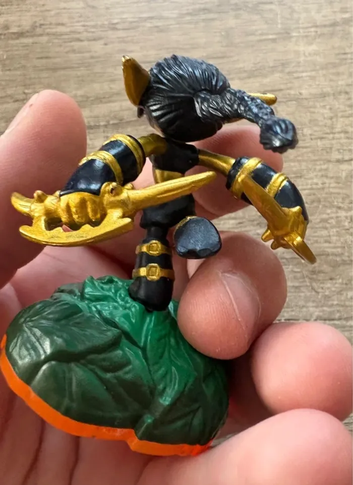 Legendary Stealth Elf Figurine Skylanders Giants - photo numéro 4