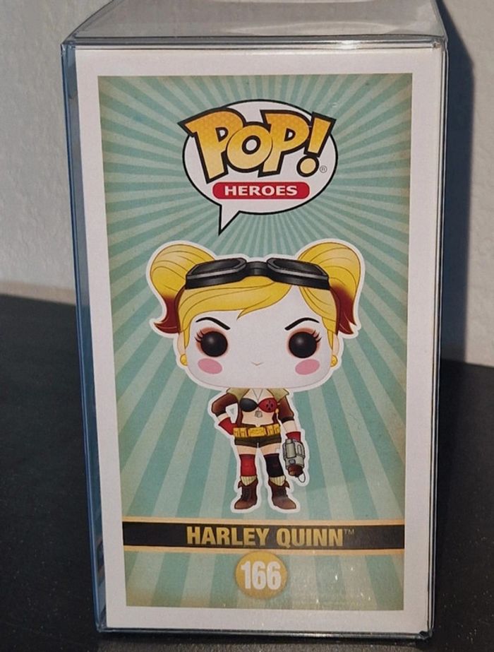 Pop Numéro 166 Harley Quinn - photo numéro 4