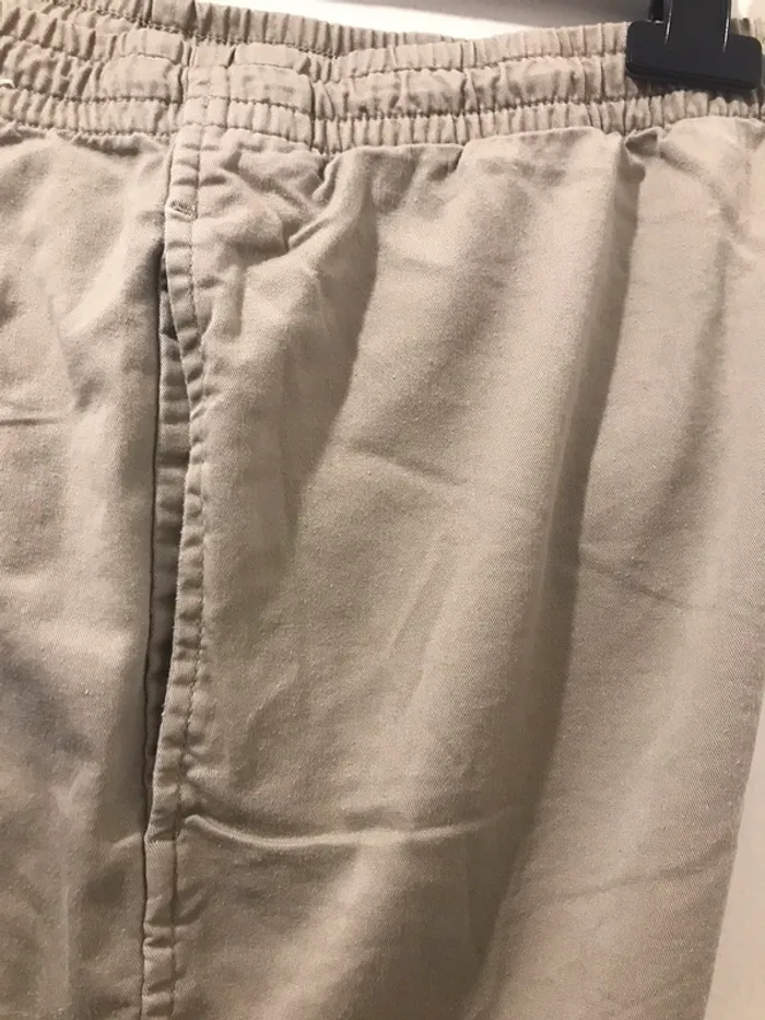 Short bernuda uni olo homme avec poche sur le côté et derrière crème taille L - photo numéro 6