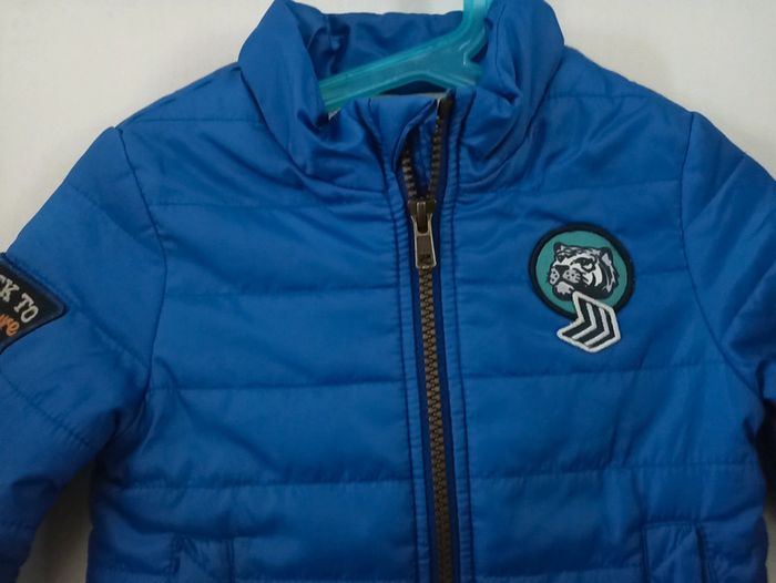 Doudoune bleue tiger Catimini 2 ans quasi neuve - photo numéro 2