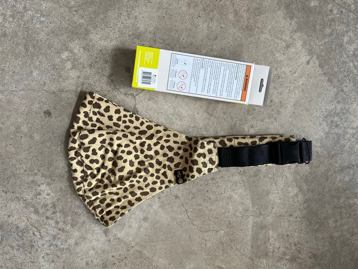 Porte bébé wildride léopard - photo numéro 3