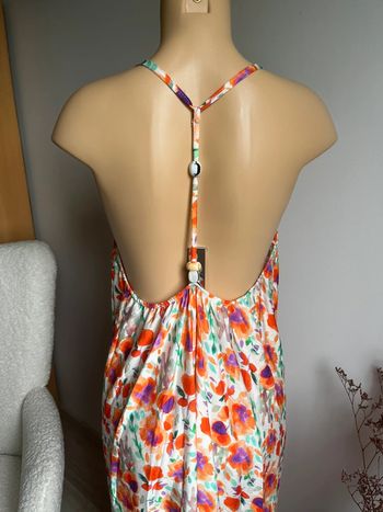 Superbe robe à fleurs dos nu