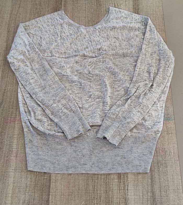 Pull à manches longues marque Mango taille L couleur gris pour femme, très bon état - photo numéro 4