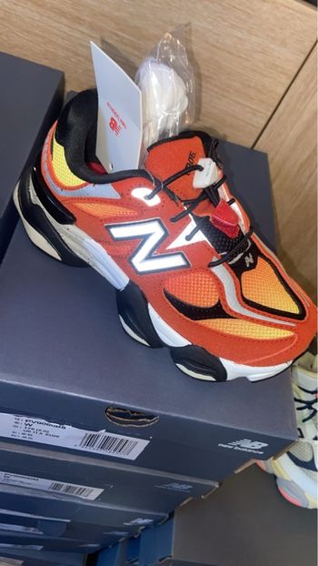 NEw balance 9060