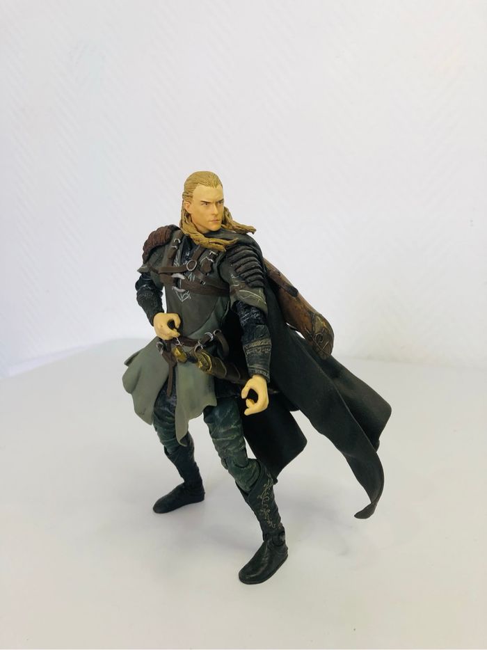 Figurine le seigneur des anneaux Legolas Marvel - photo numéro 2