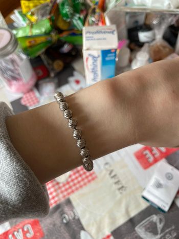 Bracelet perles couleur argenté