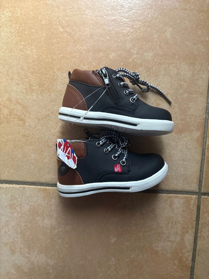 Chaussures taille 22 cuir Na - photo numéro 3