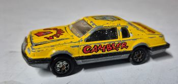 Majorette Ford Thunderbird 1/67 voiture miniature jaune “Gambler” n217