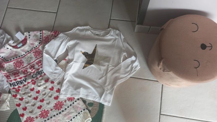 Lot de vêtements fille noel 8 ans bon état - photo numéro 4