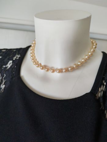 Ras de cou collier de perles nacrées vintage