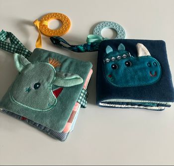 Livre tissu bébé anneau dentition Lilliputiens