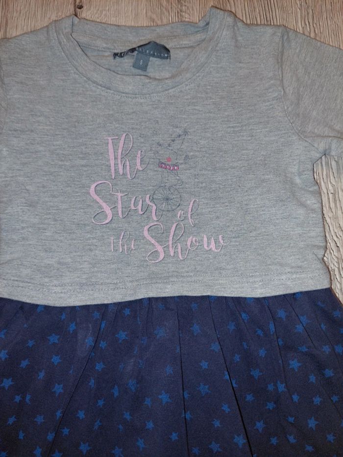 Robe fille T : 5 ans - photo numéro 2