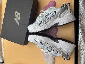 Baskets New Balance 530 blanches --- Taille 40