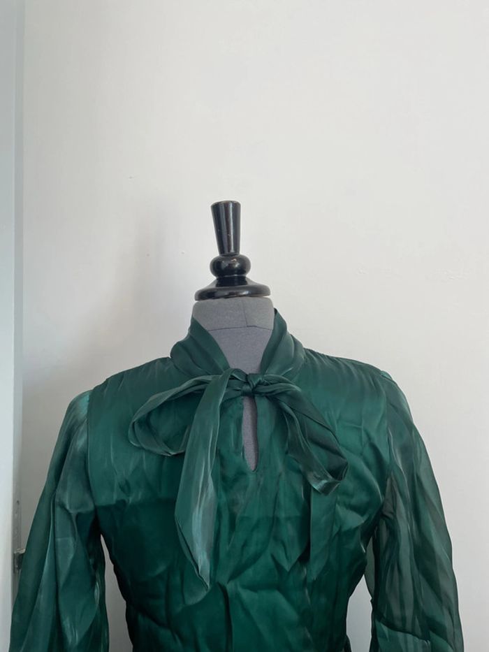 Robe satinée - photo numéro 4