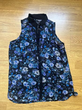 Chemise sans manche fleurie