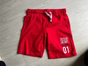 Short 8 ans