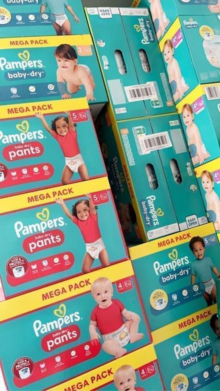 Couches pampers toutes tailles Pampers Naissance 0 mois Beebs