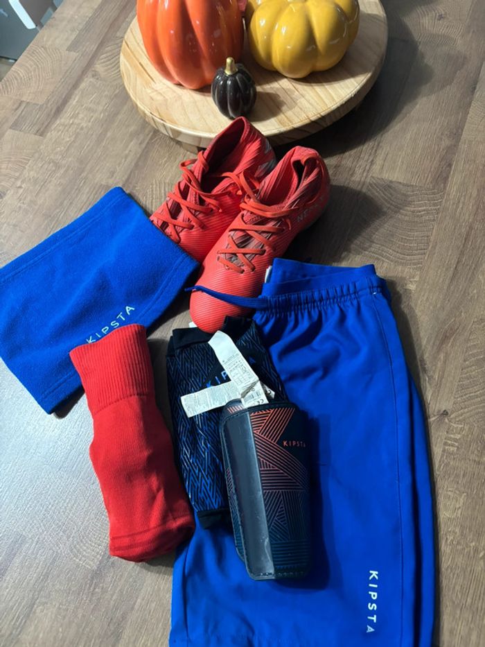 Ensemble de foot 12 ans P37 1/2 - photo numéro 2