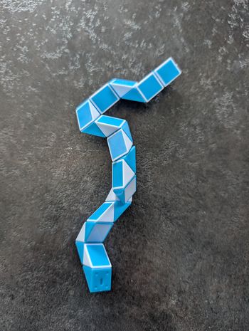 Ver articulé plastique