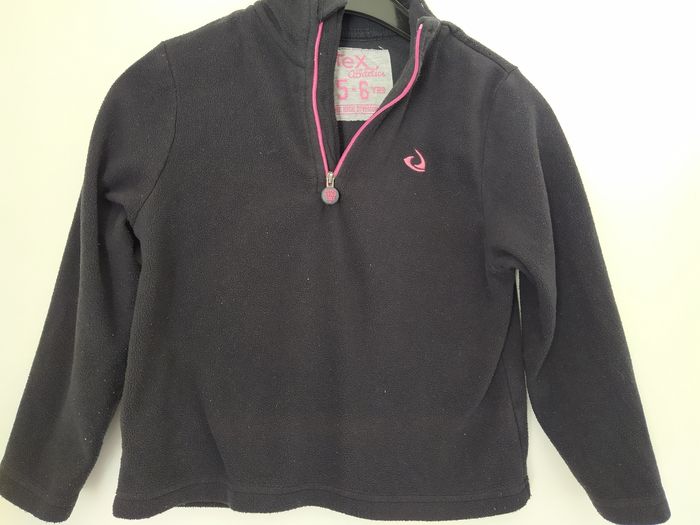 Veste polaire noire 5-6 ans