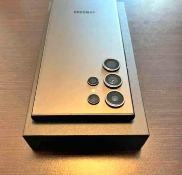 Samsung Galaxy S24 ultra - photo numéro 2