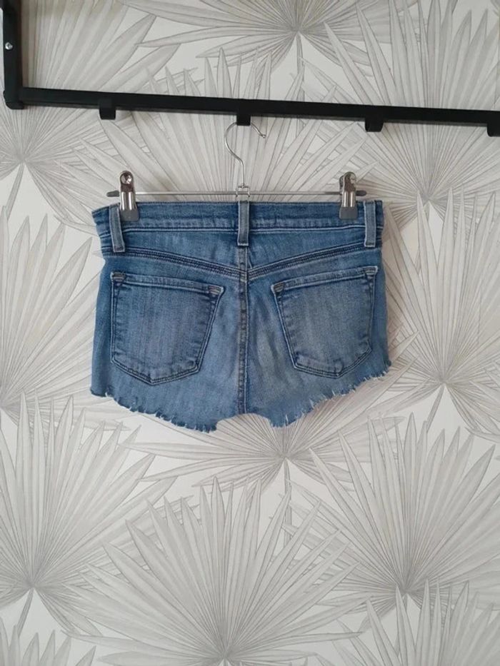 Joli short en jean taille 34 - photo numéro 2