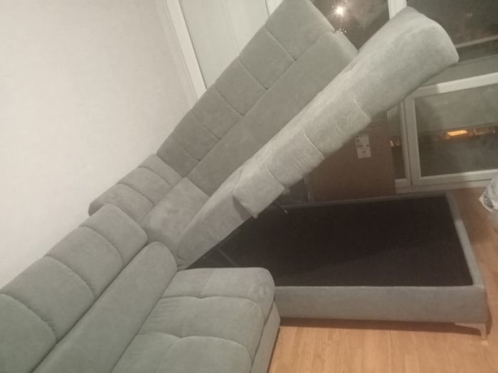 Canapé d'angle convertibles neuf acheté ya 3moi a1500€ je le vend a 750€ légèrement négociable - photo numéro 2