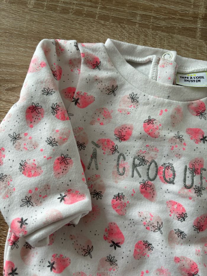 Sweat fraise TAPE A L’œil t.3m - photo numéro 2