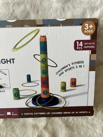 Tour d'empilage et jeu de lancer d'anneaux 1er âge 