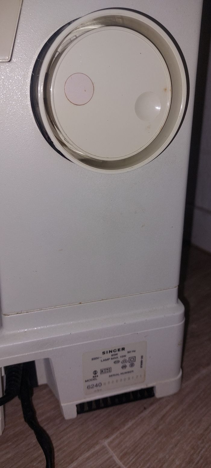 Machine à coudre singer - photo numéro 5