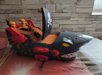 Bateau requin