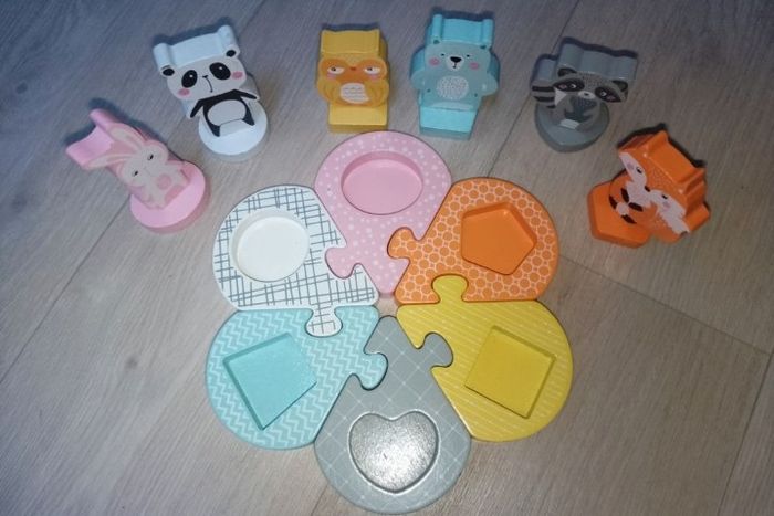 Puzzles à encastrer et formes en bois - photo numéro 2